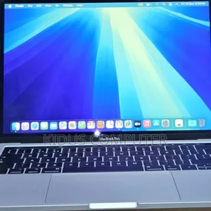 New Laptop Apple MacBook Pro 2019 8GB Intel Core I5 SSD 128GB