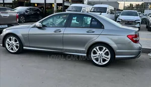 Mercedes-Benz C200 2012 Gray