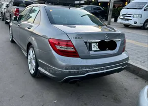 Mercedes-Benz C200 2012 Gray