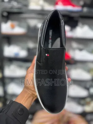 Tommy Hilfiger Original Shoes: Free Delivery [Holiday Price Drop]