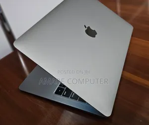 New Laptop Apple MacBook Air 2019 8GB Intel Core I5 SSD 128GB