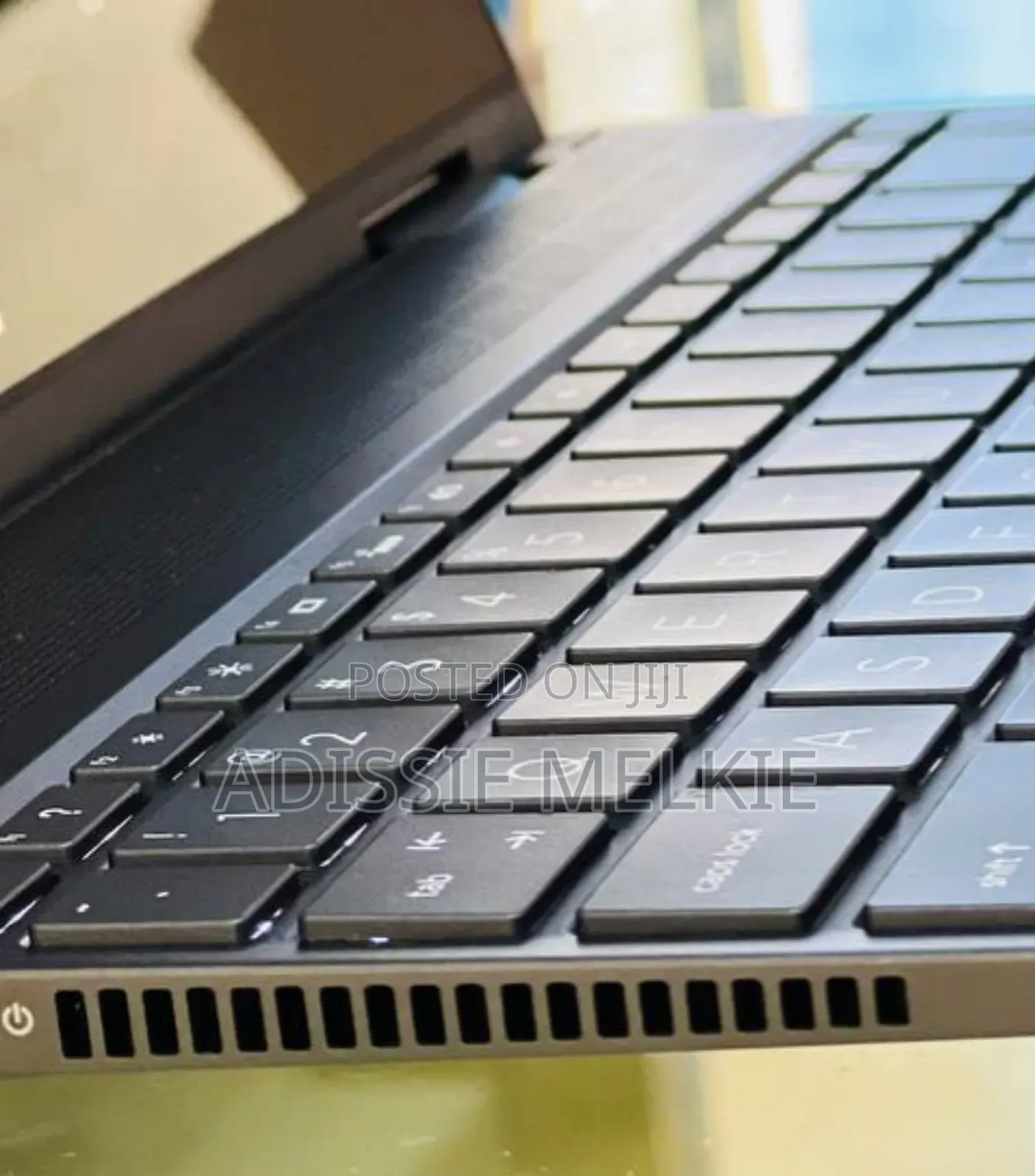 New Laptop HP Envy X360 8GB AMD Ryzen 5 SSD 512GB