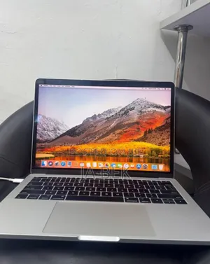 New Laptop Apple MacBook Pro 2017 8GB Intel Core I5 SSD 128GB