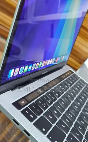 New Laptop Apple MacBook Pro 8GB Intel Core I5 SSD 128GB