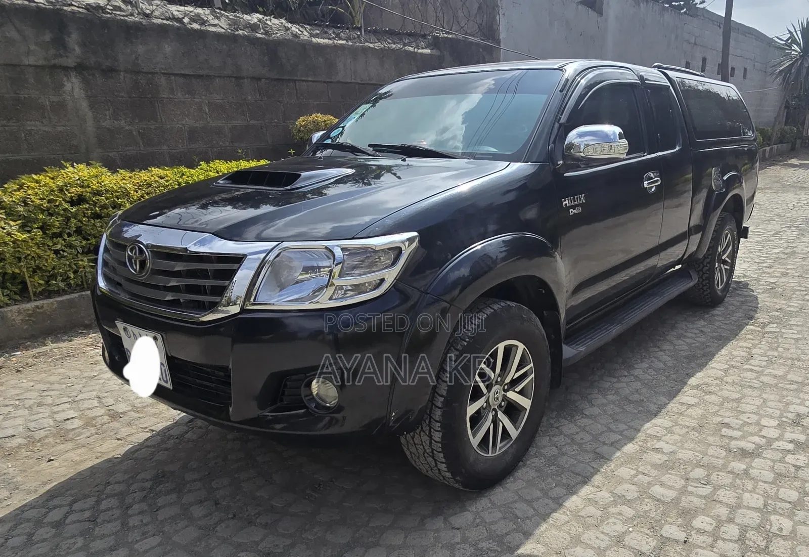 Toyota Hilux 2010 Black