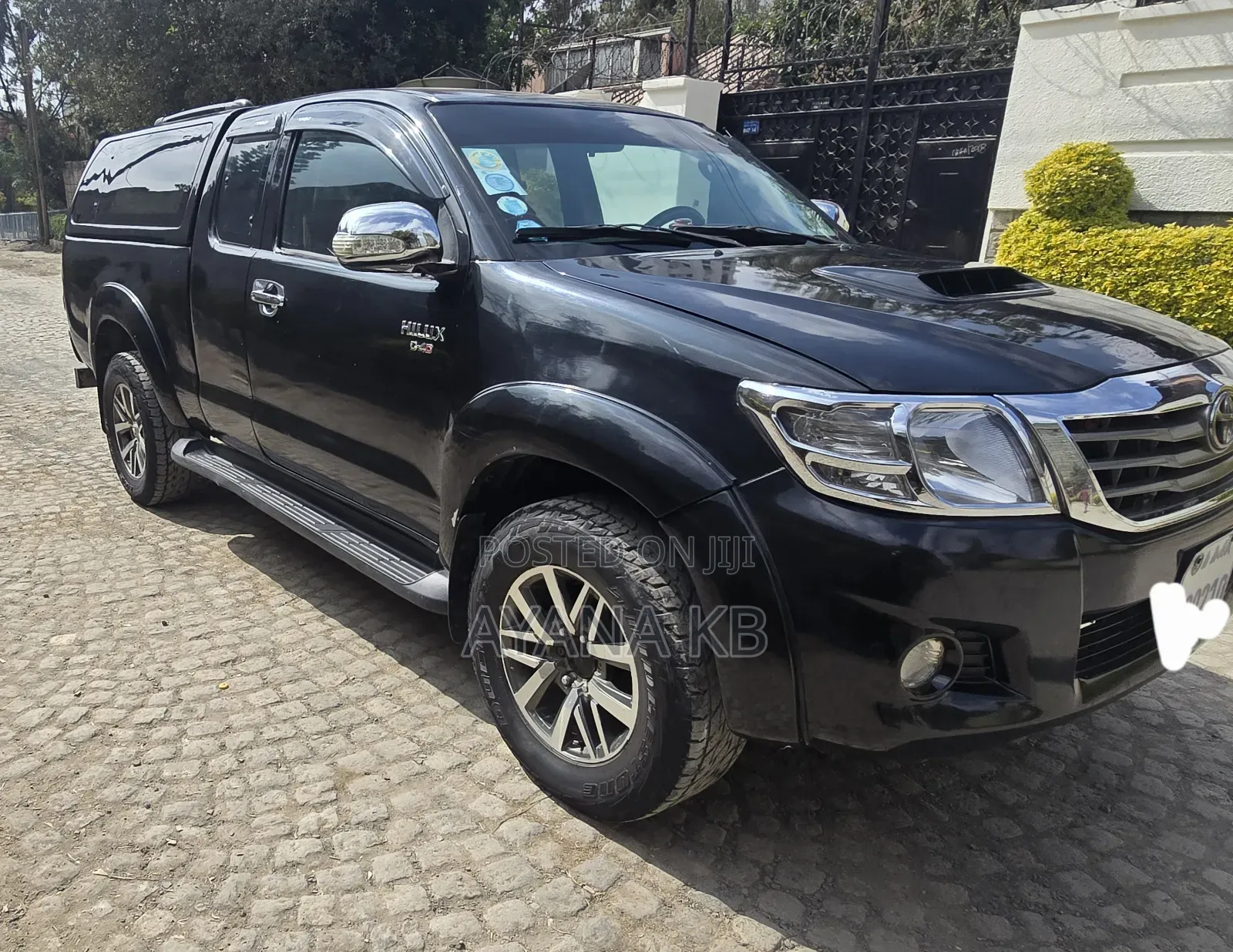 Toyota Hilux 2010 Black