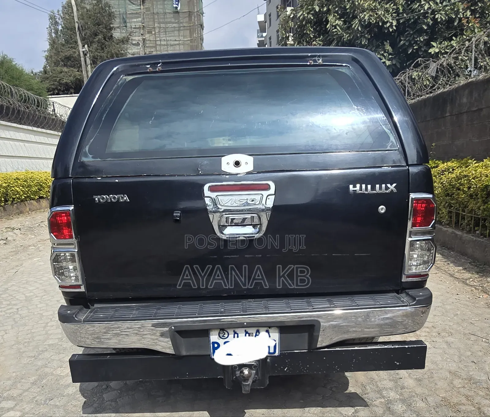 Toyota Hilux 2010 Black