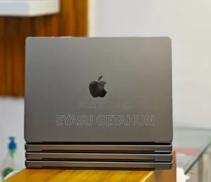 New Laptop Apple MacBook Pro M1 32GB Apple M1 Pro SSD 512GB