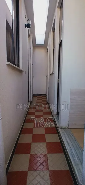 3bdrm Villa in የሚሸጥ ዘመናዊ ቪላ 👉👉 ፊጋ , Bole for sale