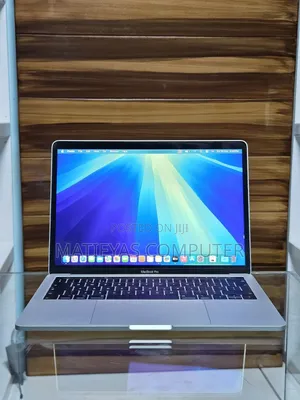 Photo - New Laptop Apple MacBook Pro 2019 8GB Intel Core I5 SSD 128GB