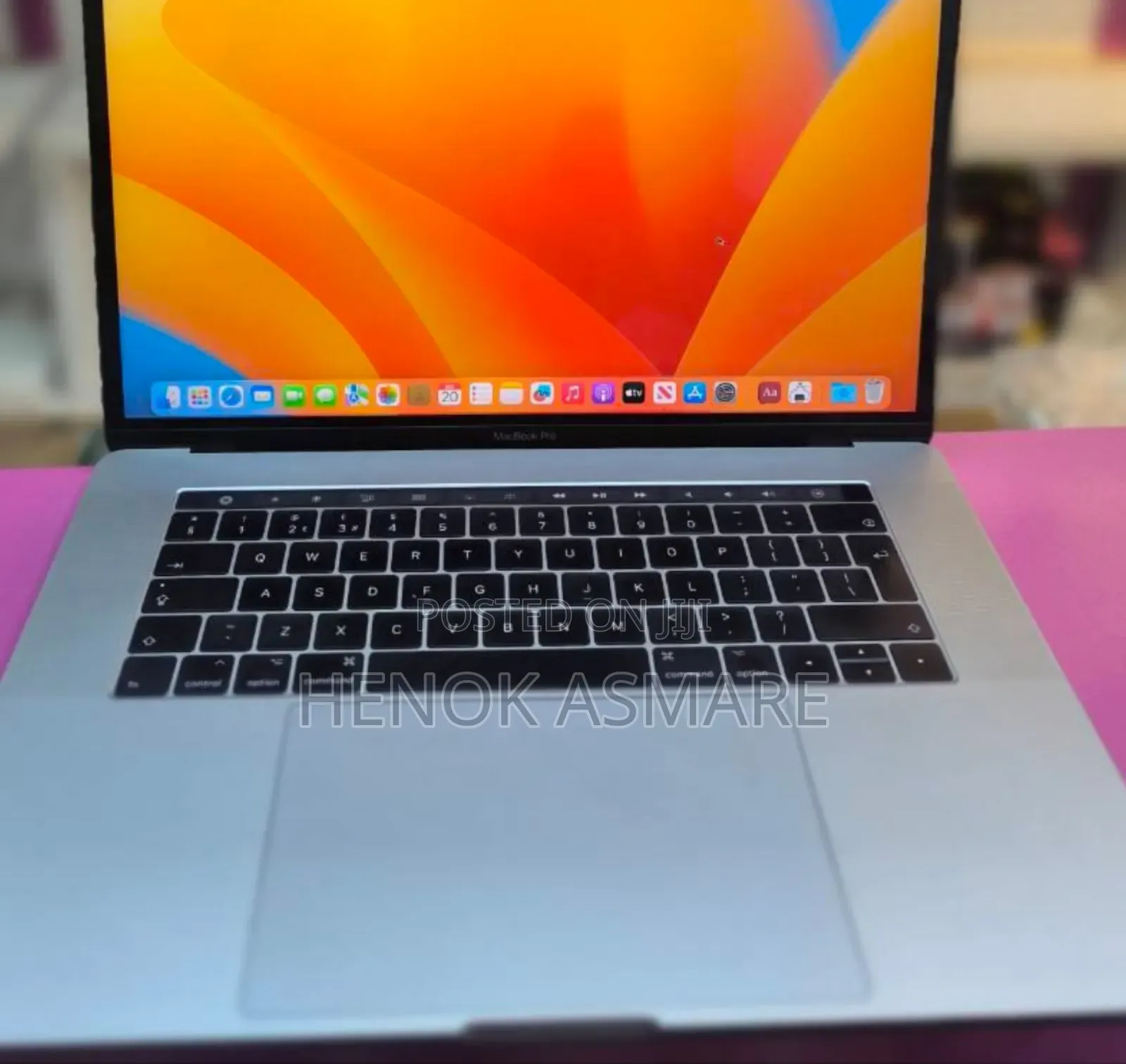 New Laptop Apple MacBook Pro 2017 16GB Intel Core I7 SSD 512GB
