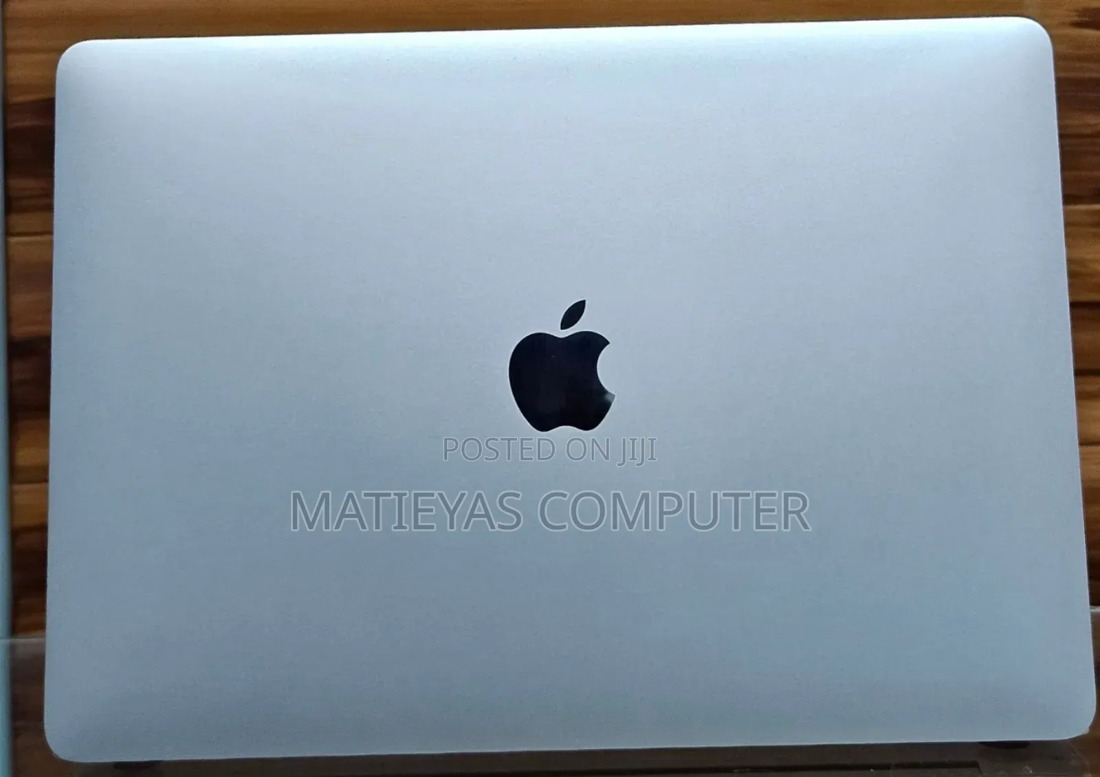 New Laptop Apple MacBook Pro 2019 8GB Intel Core I5 SSD 128GB