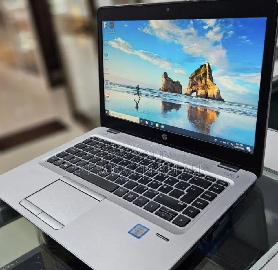 New Laptop HP 240 G3 8GB Intel Core I7 SSD 256GB