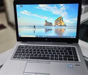New Laptop HP 240 G3 8GB Intel Core I7 SSD 256GB