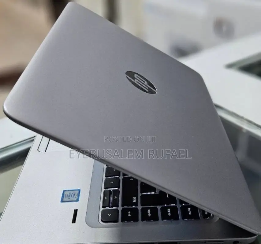 New Laptop HP 240 G3 8GB Intel Core I7 SSD 256GB