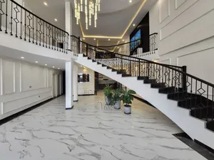 8bdrm Apartment in ለሽያጭ የወጣ ዘመናዊ መኖሪያ, Bole for sale