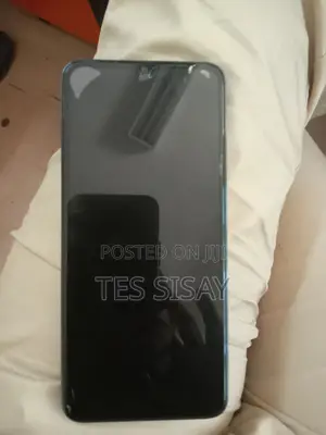 Photo - Tecno Spark 10C 128 GB Black