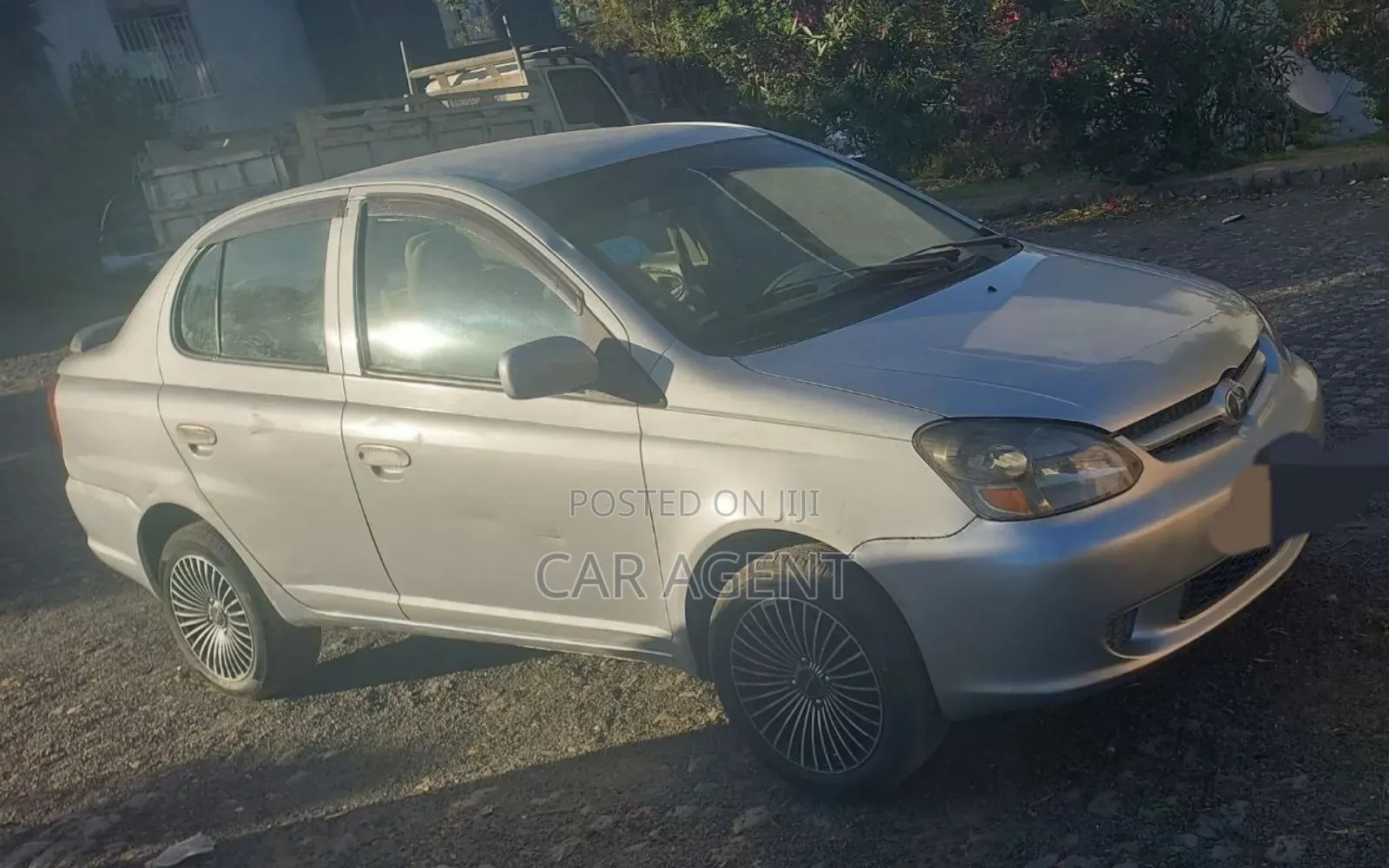 Toyota Platz 2003 Silver