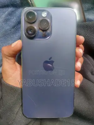 Photo - Apple iPhone 14 Pro Max 256 GB Purple