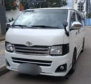 Photo - Toyota HiAce 2010 White