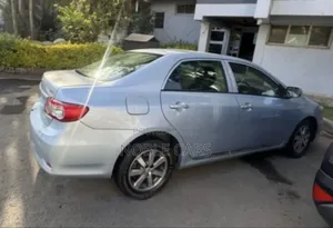 Toyota Corolla 2013 Silver