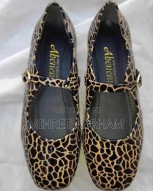 Lady's Flat Shoes