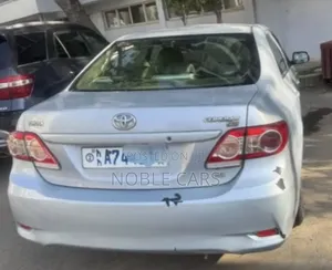 Toyota Corolla 2013 Silver