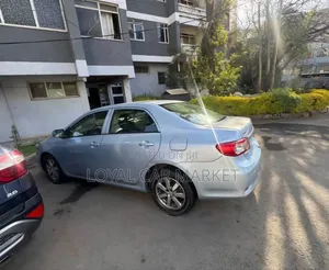 Toyota Corolla 2012 Silver