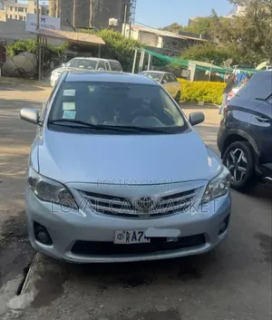 Toyota Corolla 2012 Silver