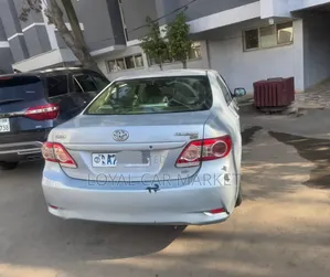 Toyota Corolla 2012 Silver
