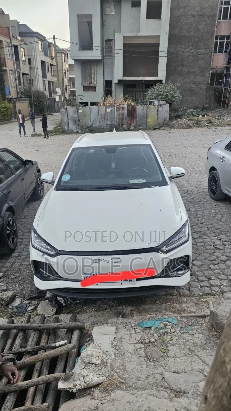 BYD E2 43 kWh 94 hp FWD 2024 Ivory