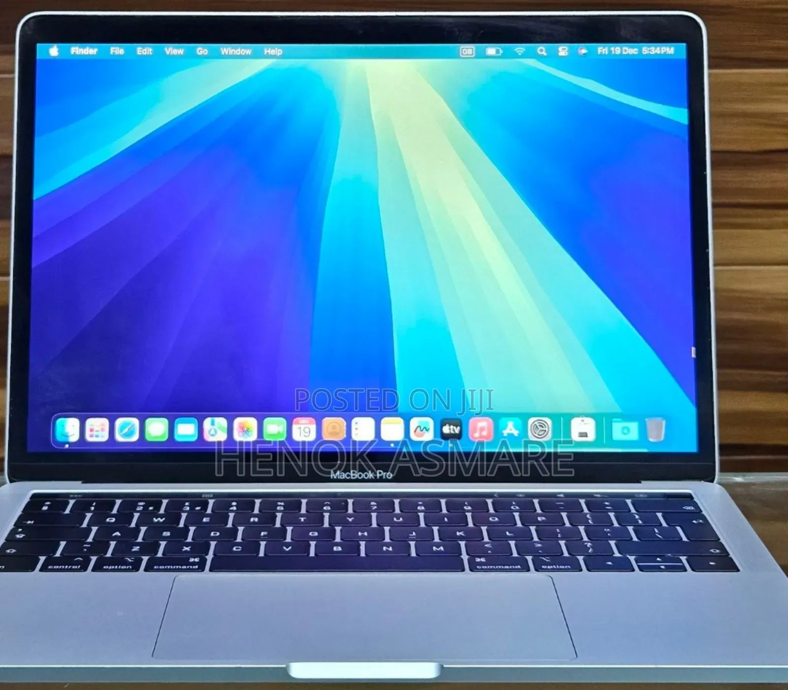 New Laptop Apple MacBook Pro 2019 8GB Intel Core I5 SSD 128GB