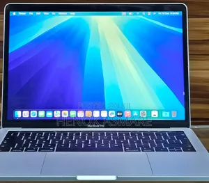 New Laptop Apple MacBook Pro 2019 8GB Intel Core I5 SSD 128GB