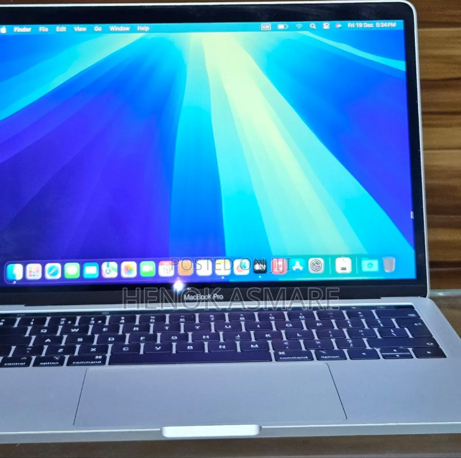 New Laptop Apple MacBook Pro 2019 8GB Intel Core I5 SSD 128GB
