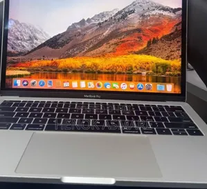 New Laptop Apple MacBook Pro 2017 8GB Intel Core I5 SSD 128GB