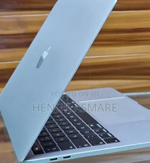 New Laptop Apple MacBook Pro 2019 8GB Intel Core I5 SSD 128GB