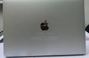 Photo - New Laptop Apple MacBook Pro 2017 8GB Intel Core I5 SSD 128GB