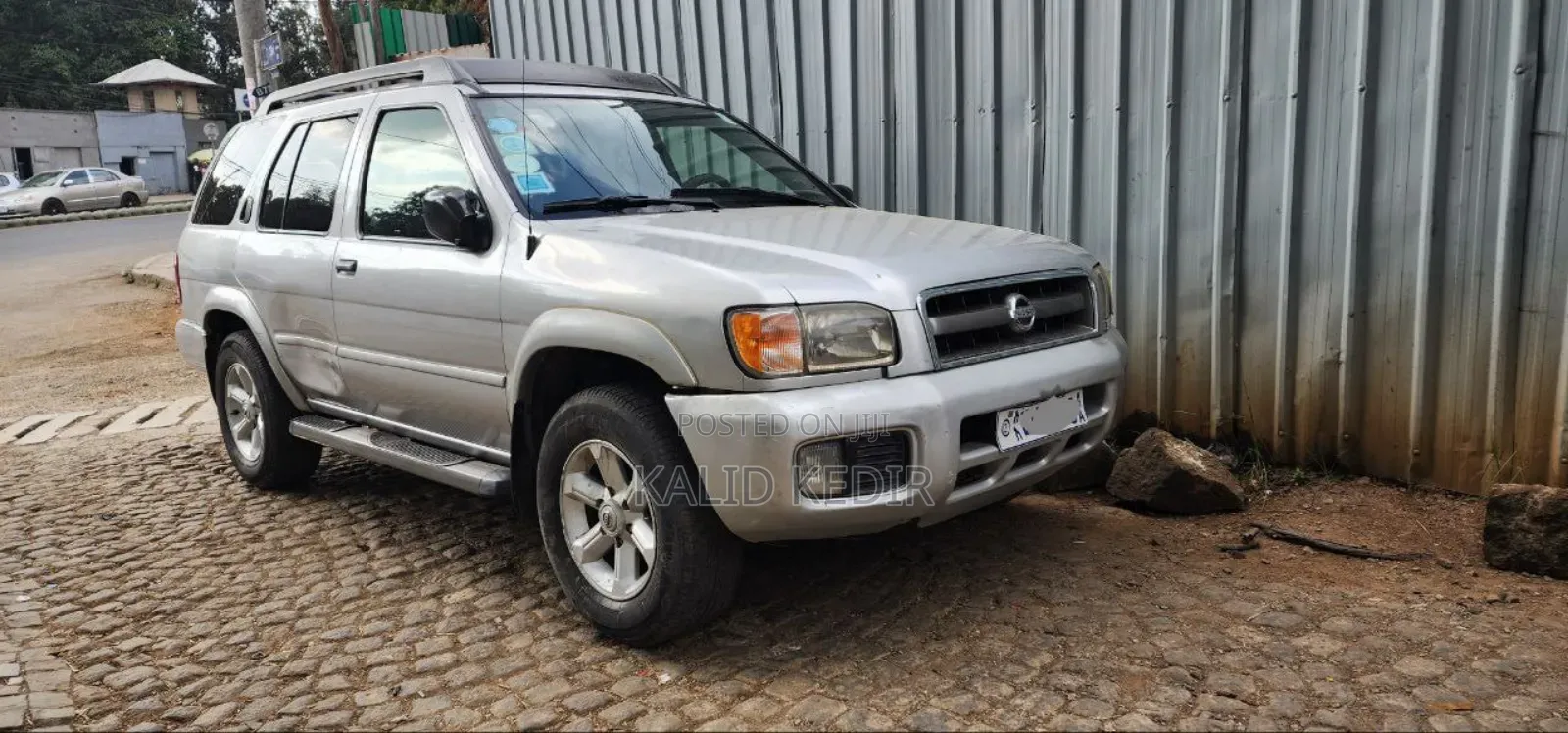 Nissan Pathfinder 2004 Silver
