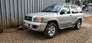 Nissan Pathfinder 2004 Silver