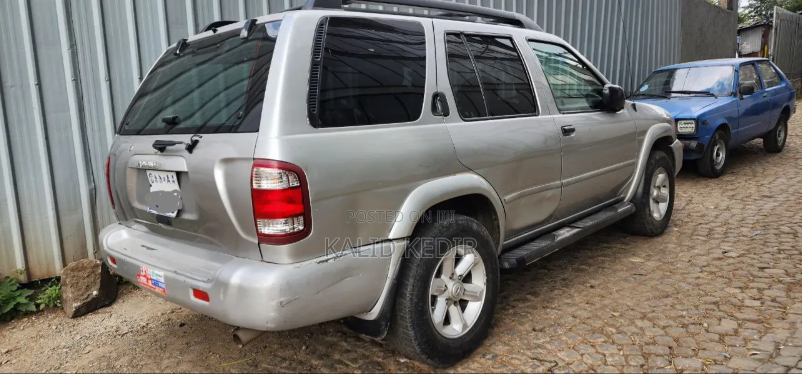 Nissan Pathfinder 2004 Silver