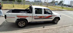 Photo - Car 2014 White