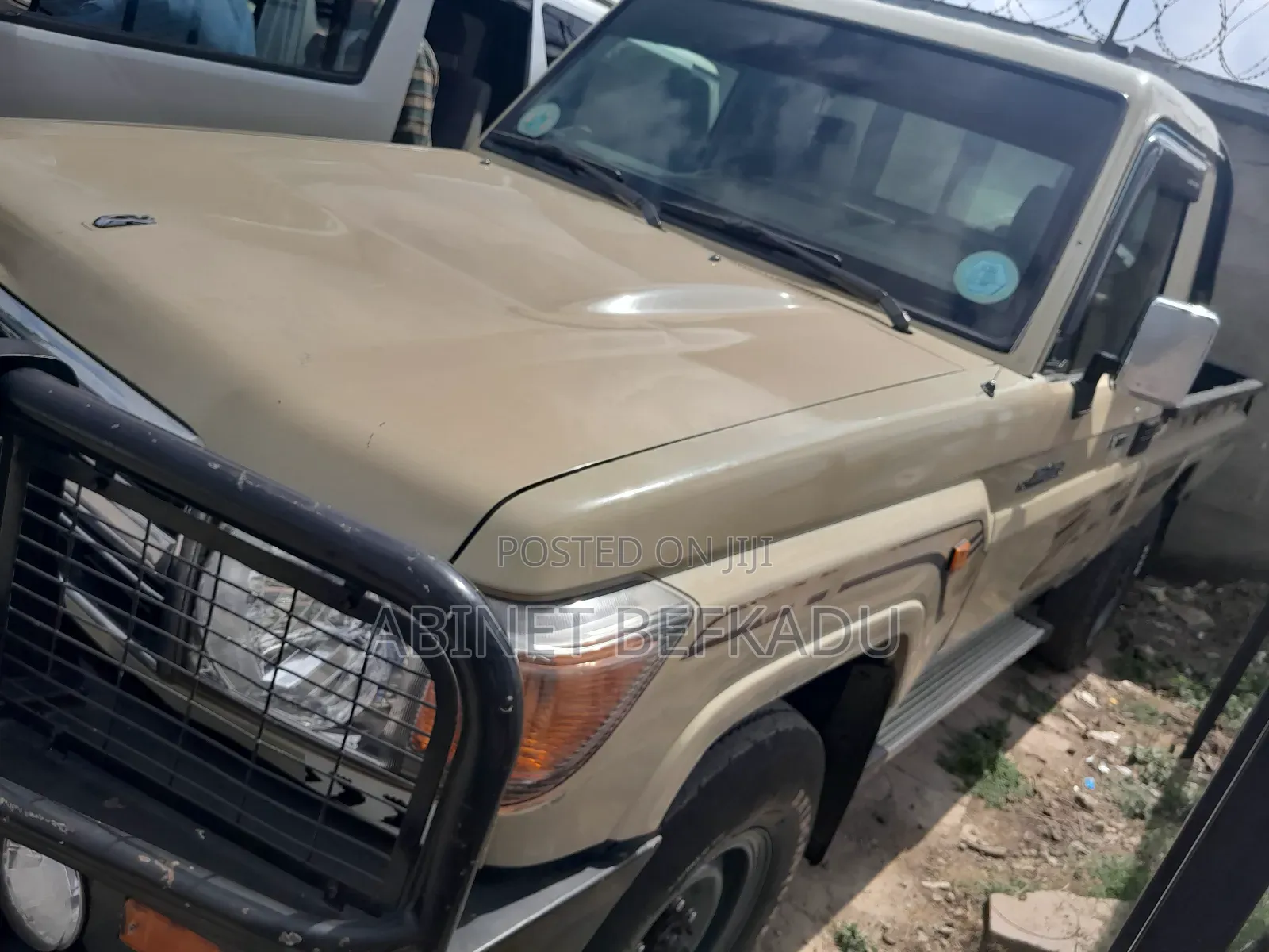 Toyota Hilux 2012 Ivory