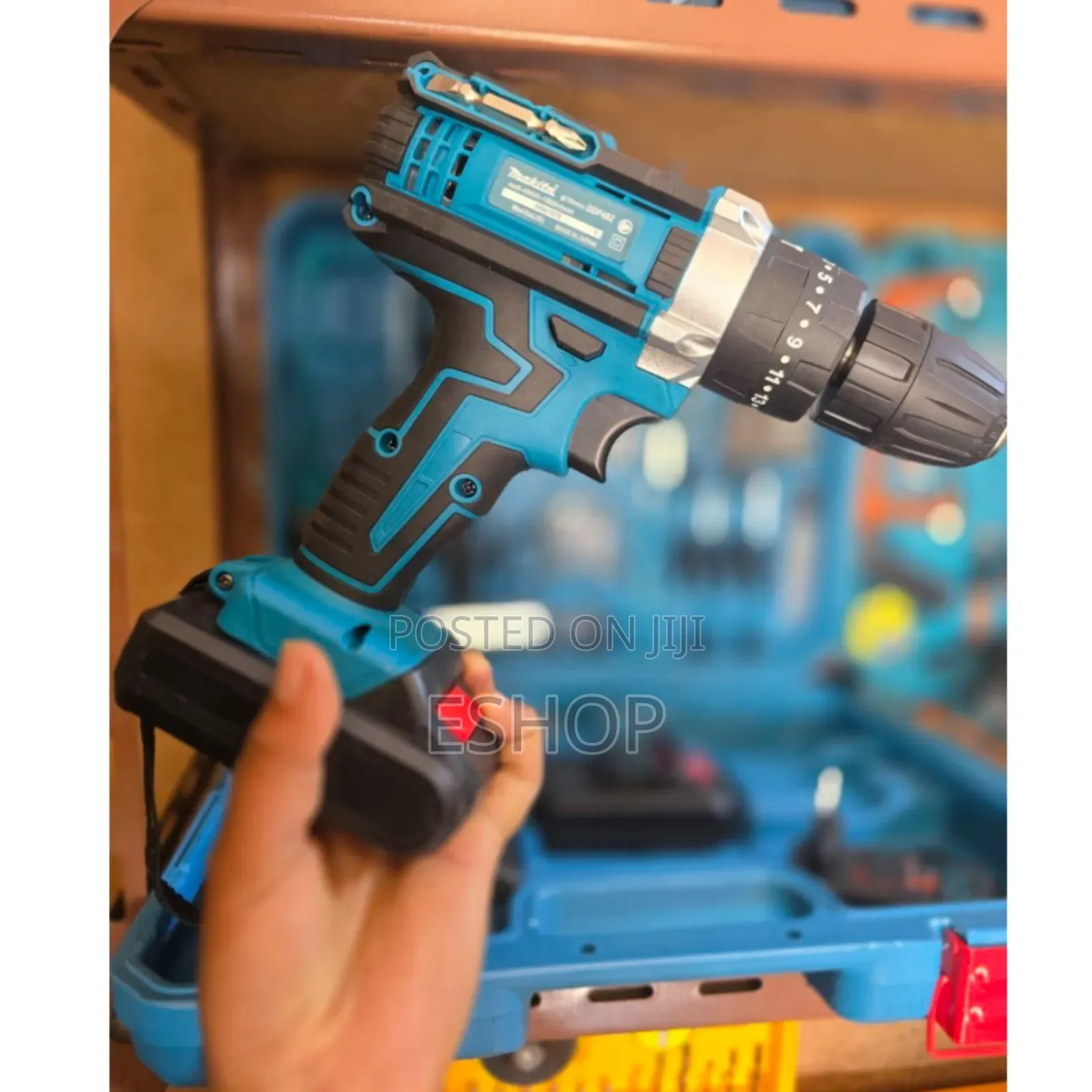 Reliable Makita 18v Drill Set With Professional-Grade Accessories
