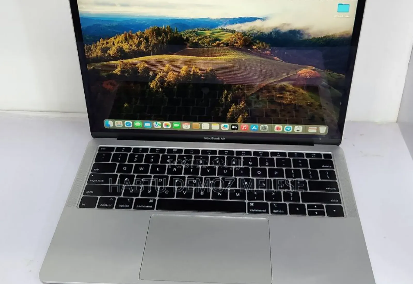 New Laptop Apple MacBook Air 2019 8GB Intel Core I5 SSD 256GB