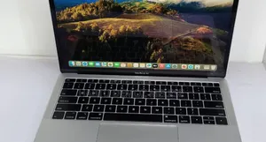 New Laptop Apple MacBook Air 2019 8GB Intel Core I5 SSD 256GB