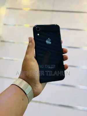 Photo - Apple iPhone XR 64 GB Black