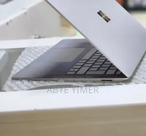 Photo - New Laptop Microsoft Surface Laptop 4 8GB Intel Core I5 SSD 512GB