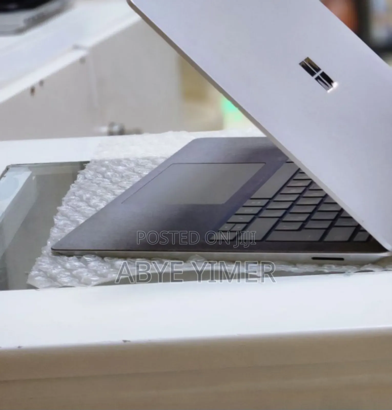 New Laptop Microsoft Surface Laptop 4 8GB Intel Core I5 SSD 512GB