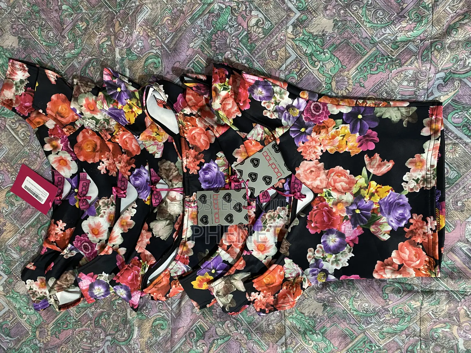 Black Floral Print Crop Top