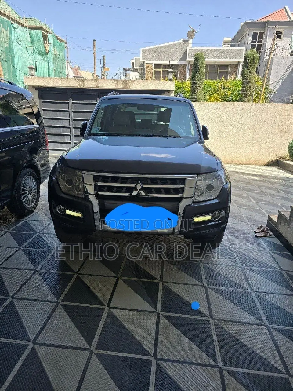 Mitsubishi Pajero 2017 Black
